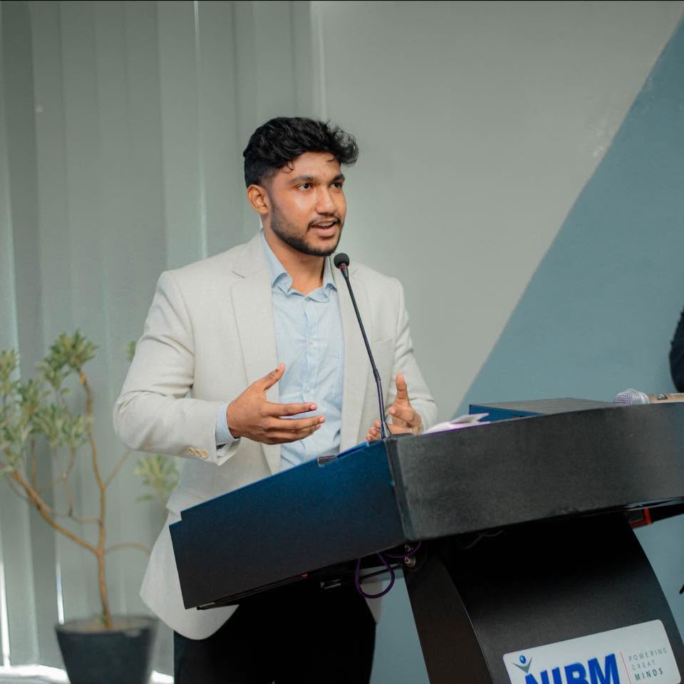 Sithum Sankalpa - Professional Presenter